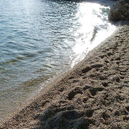 Beach Front Apartments Balica Rat Omiš Esterno foto