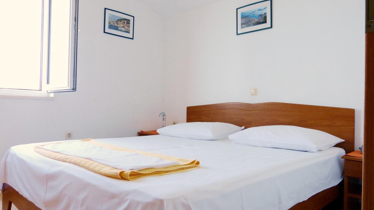 Beach Front Apartments Balica Rat Omiš Esterno foto