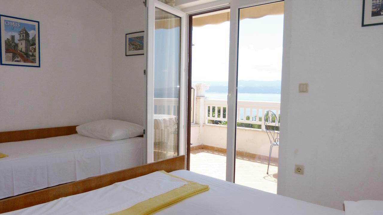Beach Front Apartments Balica Rat Omiš Esterno foto